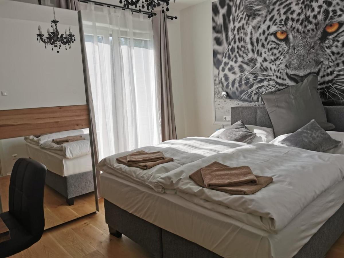 Enjoyit Velden West Hotel Selpritsch Exterior photo